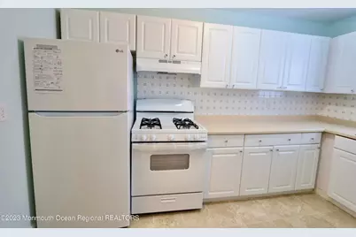 110 Union Avenue #B, Lakehurst, NJ 08733 - Photo 4