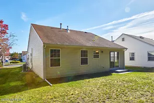 17 Trent Dr, Toms River Township, NJ 08757 - Photo 4