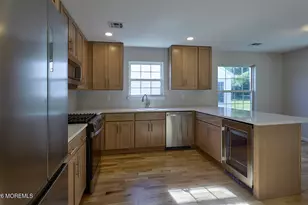 17 Trent Dr, Toms River Township, NJ 08757 - Photo 12