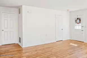 8 Sequoia Ct, Barnegat, NJ 08005 - Photo 10