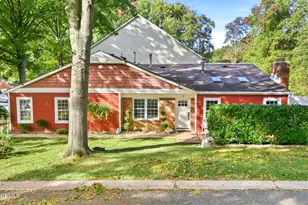 2 Sheffield Ct, Old Bridge Township, NJ 08857 - Photo 2