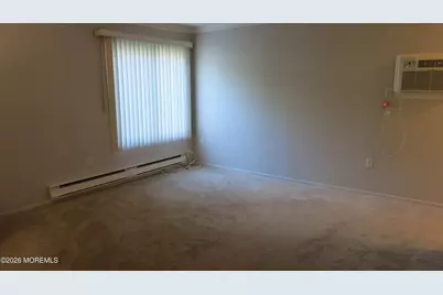 24 E Meadow Green Circle, Manalapan Township, NJ 07726 - Photo 2