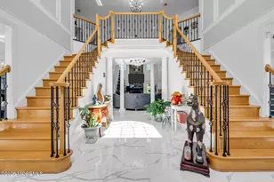 76 Stream Bank Dr, Freehold, NJ 07728 - Photo 10
