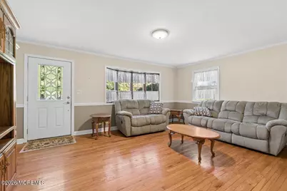 9 Ikes Lane, Manalapan Township, NJ 07726 - Photo 4