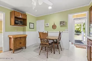 9 Ikes Ln, Manalapan Township, NJ 07726 - Photo 12