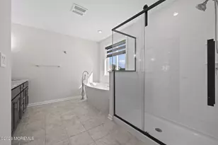 319 Tulip Ct, Marlboro Township, NJ 07746 - Photo 28