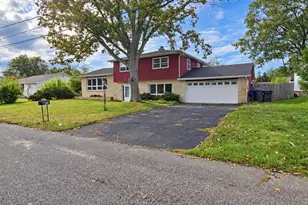 412 Meredith Ln, Brick, NJ 08723 - Photo 2