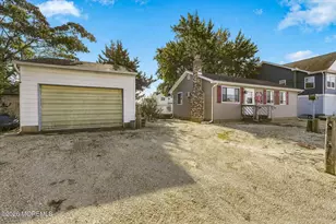 11 Sylvia Ln, Manahawkin, NJ 08050 - Photo 4