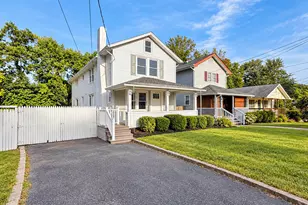 543 N Riverside Dr, Neptune Township, NJ 07753 - Photo 2
