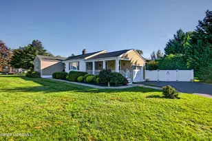 34 Queens Dr E, Little Silver, NJ 07739 - Photo 2