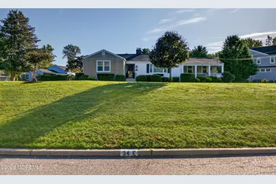 34 Queens Drive E, Little Silver, NJ 07739 - Photo 4