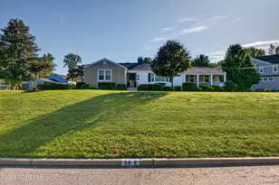 34 Queens Dr E, Little Silver, NJ 07739 - Photo 4