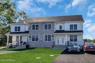 10 Holden Sq, Lakewood, NJ 08701 - Photo 4
