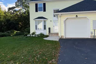 603 Buckingham Cir, Middletown, NJ 07748 - Photo 2