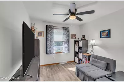 303 W Commodore Boulevard, Jackson, NJ 08527 - Photo 30