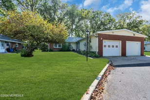 66D Dorchester Dr, Lakewood, NJ 08701 - Photo 6