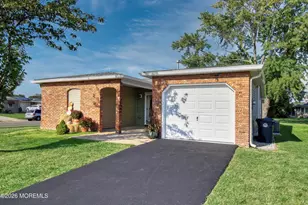 27 Rossetti Ct, Brick, NJ 08724 - Photo 2