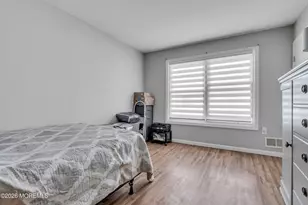 10 Beachway Ave, Keansburg, NJ 07734 - Photo 22