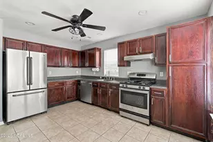 301 Prosperity Ct, Toms River Township, NJ 08755 - Photo 6