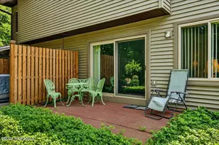 32 Andover Ct, Red Bank, NJ 07701 - Photo 6