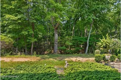 32 Andover Court, Red Bank, NJ 07701 - Photo 8
