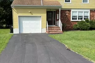5 Bonnie Dr, Middletown, NJ 07748 - Photo 2