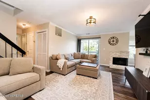 56 Farnham Square, Sayreville, NJ 08859 - Photo 4