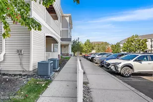635 Sloan Ct, Matawan, NJ 07747 - Photo 4