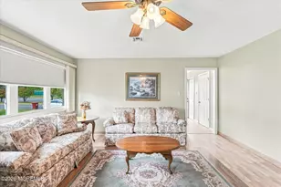 20 Corinth Pl, Toms River Township, NJ 08757 - Photo 10