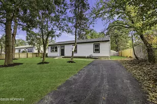 39 Freewood St, Howell Township, NJ 07731 - Photo 4