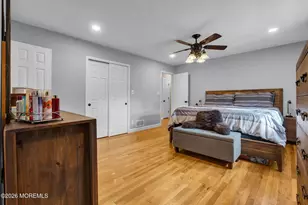 135 Irwin Pl, Middletown, NJ 07748 - Photo 32
