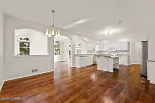 31 Sheffield Dr, Freehold, NJ 07728 - Photo 16