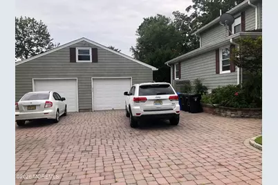 96 Compton Street, Belford, NJ 07718 - Photo 8