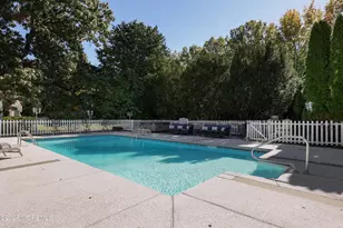 32 Sleepy Hollow Rd, Red Bank, NJ 07701 - Photo 38