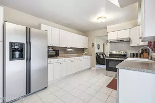 450 Iron Bridge Rd, Freehold, NJ 07728 - Photo 16