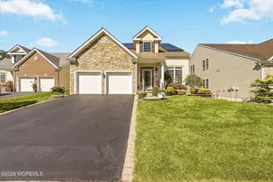 10 Salter Ct, Manalapan Township, NJ 07726 - Photo 1