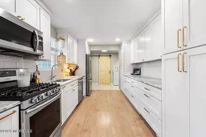44 Dakota Avenue, Middletown, NJ 07748 - Photo 8