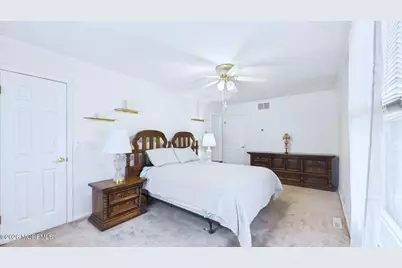 13 Lee Road, Manalapan Township, NJ 07726 - Photo 34