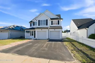 31 Dolphin Cir W, Bayville, NJ 08721 - Photo 2