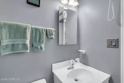272 W Veterans Highway, Jackson, NJ 08527 - Photo 32