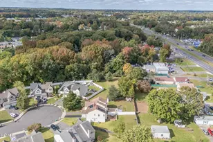27 Longbrook Ln, Freehold, NJ 07728 - Photo 42