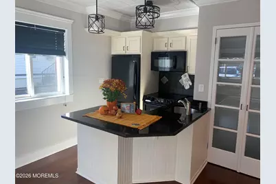 21 Leroy Place #1D, Red Bank, NJ 07701 - Photo 2