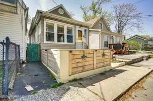 17 Walters St, Keansburg, NJ 07734 - Photo 4
