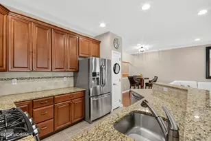 10 Santa Rosa Ln, Tinton Falls, NJ 07753 - Photo 8