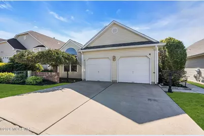 4 Woodburn Road, Manahawkin, NJ 08050 - Photo 2