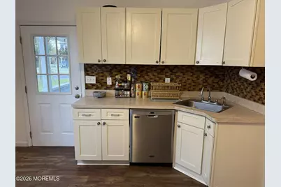 666 E Bay Avenue, Barnegat, NJ 08005 - Photo 12