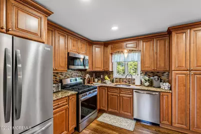 112 Pinewood Road, Toms River Township, NJ 08753 - Photo 10