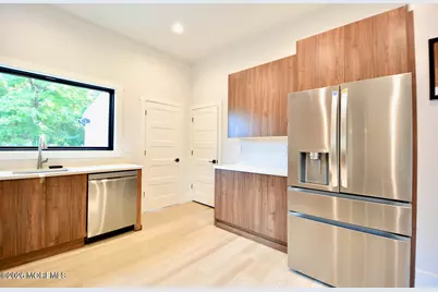 15 Eastwood Avenue, Long Branch, NJ 07740 - Photo 18