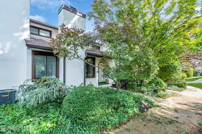6 Tower Hill Drive, Red Bank, NJ 07701 - Photo 2