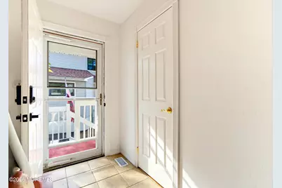 14 Oxford Lane, Middletown, NJ 07748 - Photo 6